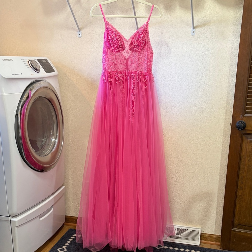 STACEES Pink Beaded Tulle Prom Dress – Size 6 – Princess / Barbiecore Formal